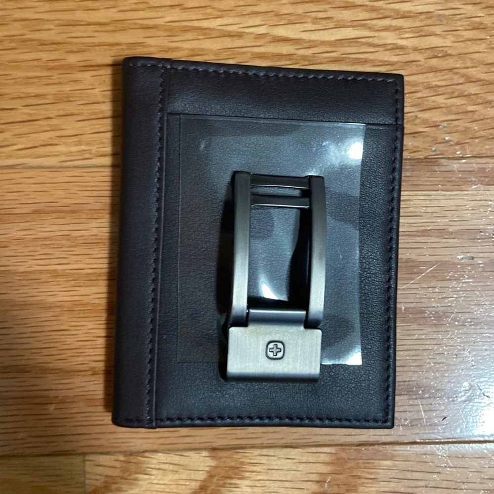 Wenger from Swiss Army card case with metal money clip